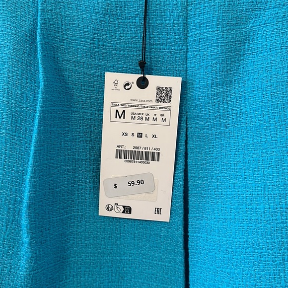 Zara Textured mini skirt “sky blue” size M - Picture 2 of 3